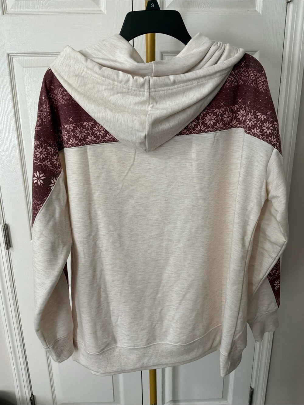 Maurices 0X Heathered Cream Hoodie with Burgundy Snowflake Accents - Picture 2 of 5